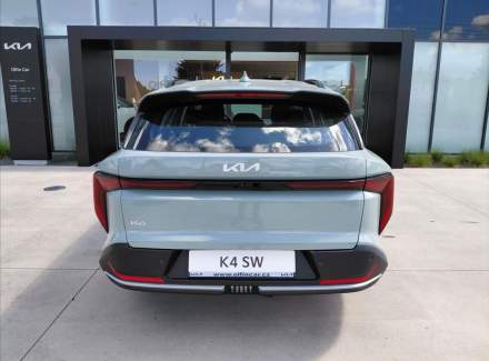 Kia - K4