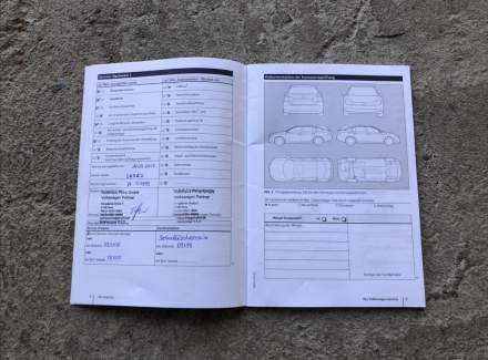Volkswagen - Golf