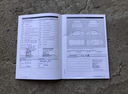 Volkswagen - Golf