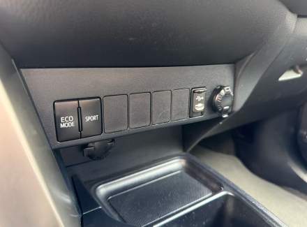 Toyota - RAV 4
