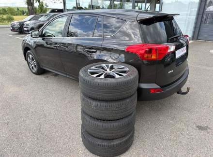 Toyota - RAV 4