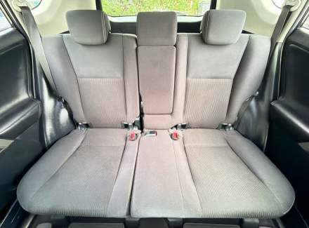 Toyota - RAV 4