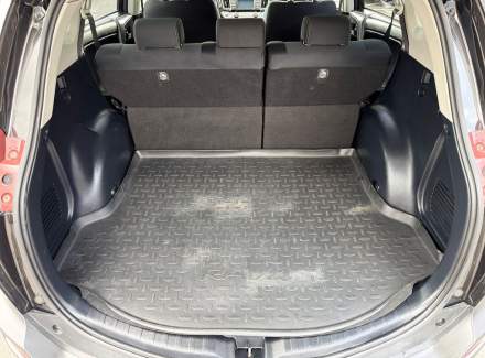 Toyota - RAV 4