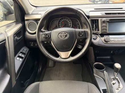 Toyota - RAV 4