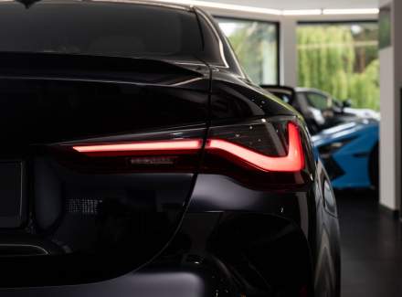 BMW - M4