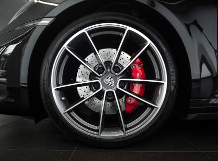 Porsche - 911