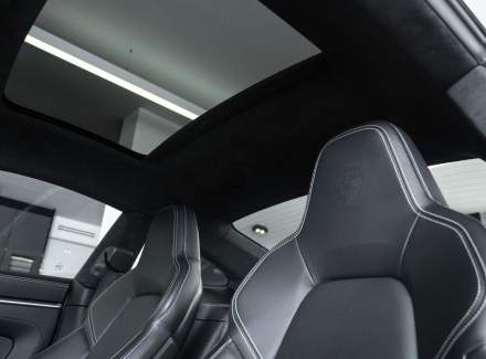 Porsche - 911