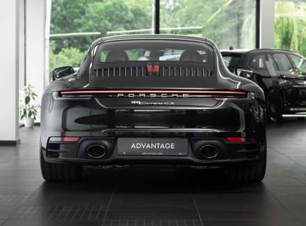 Porsche - 911