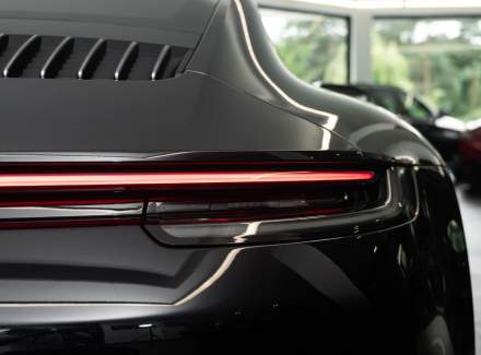 Porsche - 911