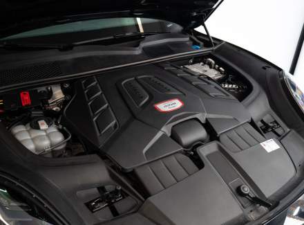 Porsche - Cayenne