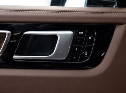 Porsche - Cayenne