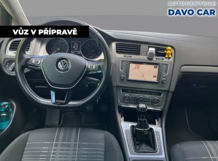 Volkswagen - Golf