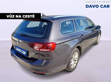 Volkswagen - Passat