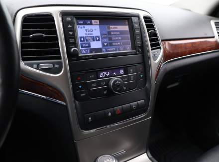 Jeep - Grand Cherokee