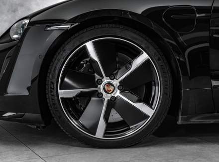 Porsche - Taycan