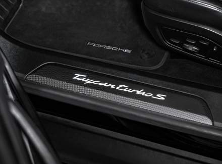Porsche - Taycan