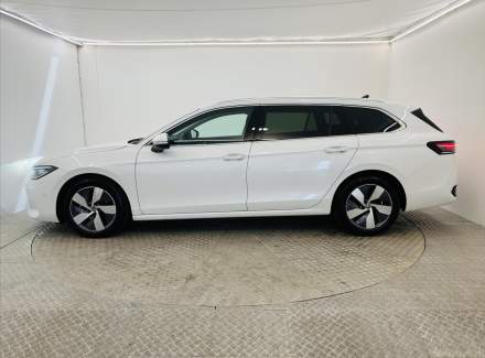 Volkswagen - Passat