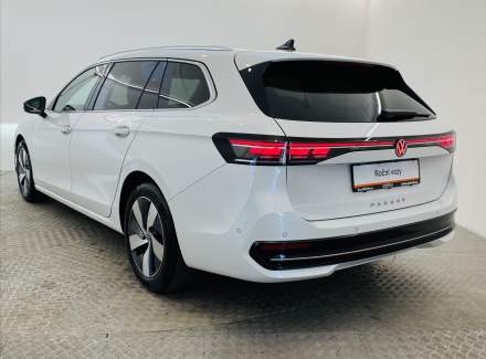Volkswagen - Passat