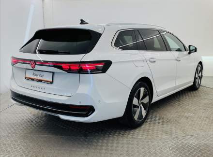Volkswagen - Passat