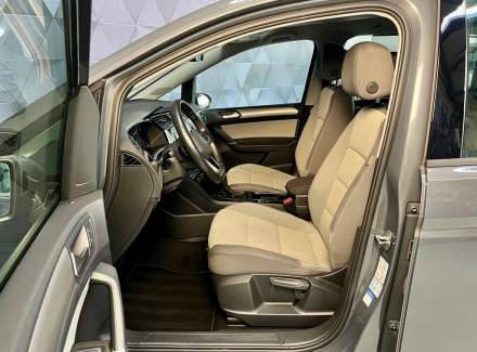 Volkswagen - Touran
