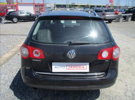 Volkswagen - Passat