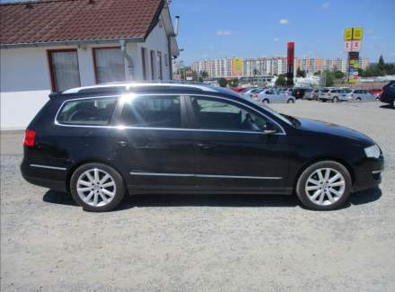Volkswagen - Passat