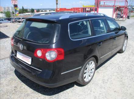 Volkswagen - Passat