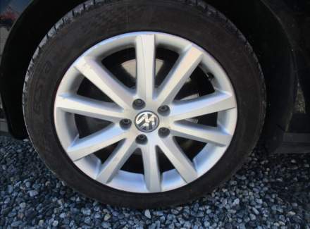 Volkswagen - Passat