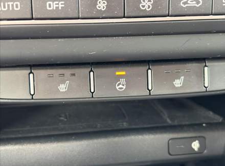 Kia - Cee'd