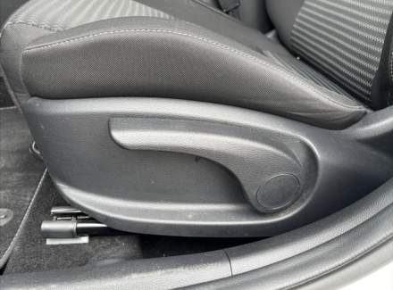 Kia - Cee'd