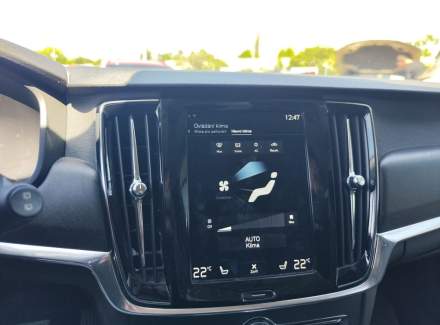 Volvo - V90