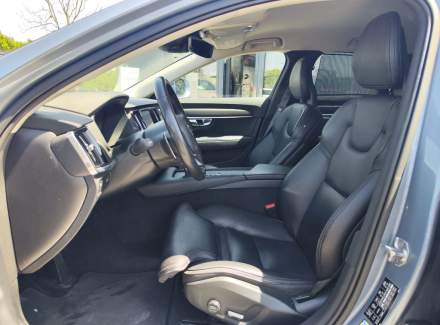 Volvo - V90