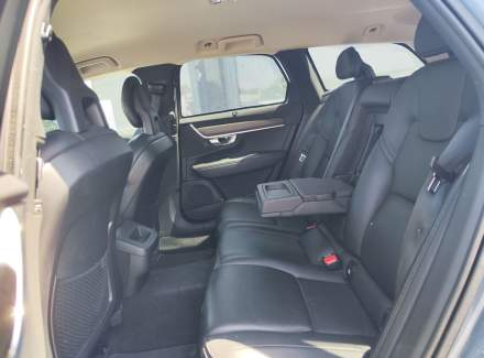 Volvo - V90