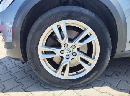 Volvo - V90