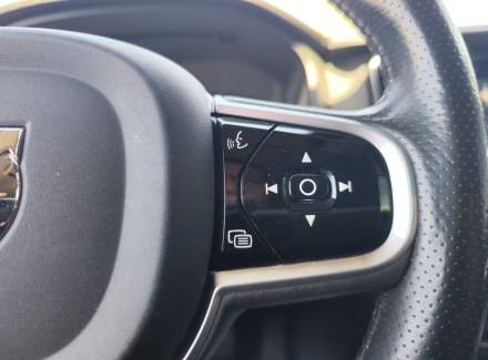 Volvo - V90