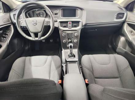 Volvo - V40