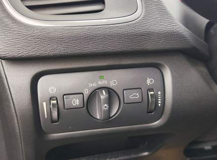Volvo - V40