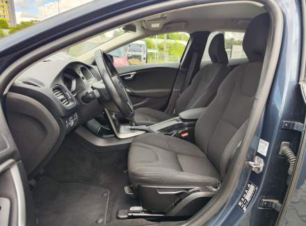 Volvo - V40