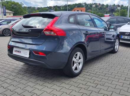 Volvo - V40