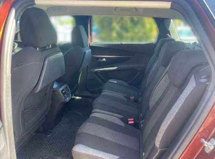 Peugeot - 5008