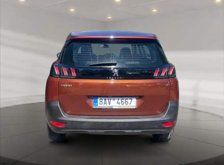 Peugeot - 5008
