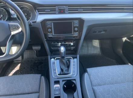 Volkswagen - Passat