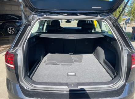Volkswagen - Passat