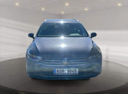 Volkswagen - Passat