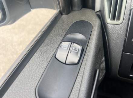 Mercedes-Benz - Vito