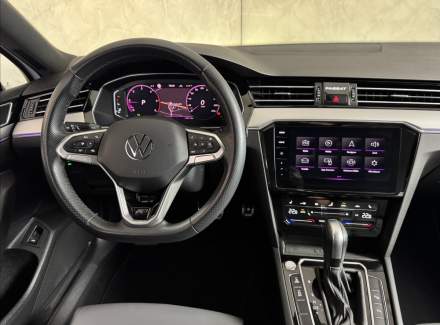 Volkswagen - Passat