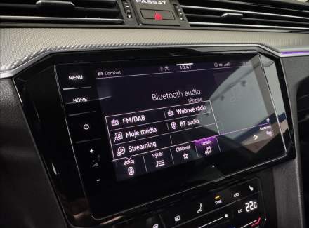 Volkswagen - Passat