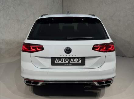 Volkswagen - Passat