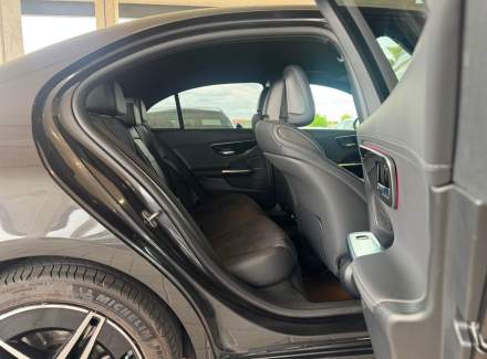 Mercedes-Benz - C-class