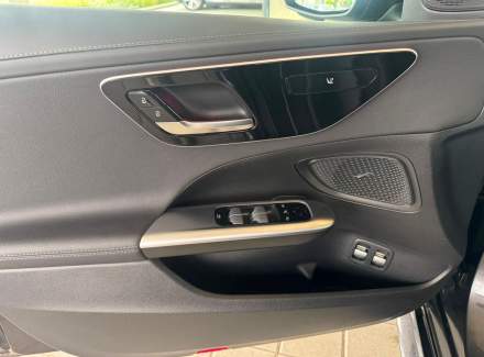 Mercedes-Benz - C-class